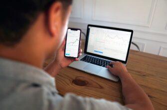 man, computer, stock trading, iphone, finance, day trading, wall street, finances, investor, money, wealth, equity, trader, day trader, investing, investment, banking, stock market, forex, shareholder, financial, investor, investor, trader, trader, trader, stock market, forex, forex, forex, forex, forex